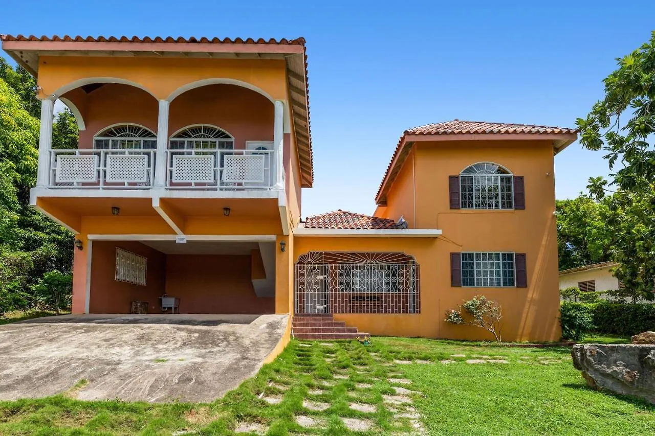 Yanceylargoestate 2Br Villa With Mountain Views 몬테고 베이
